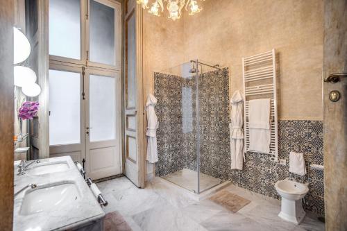 Superior King Room room in Palazzo Doria Napoli