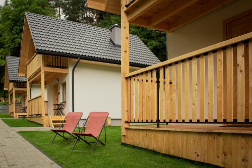 A szálláshely kívülről, Domki na Zaciszu in Łączki