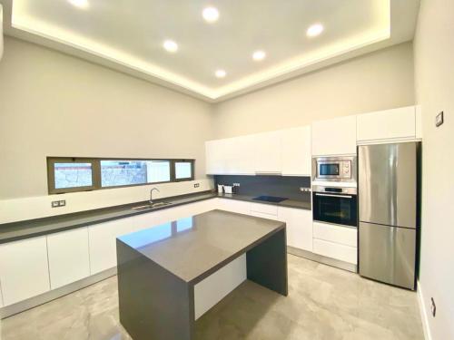  Luxury Villa Olivia 3 Beds - 3 Baths in Puerto del Carmen