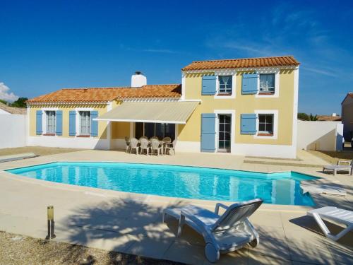 Grande villa huit personnes avec piscine a Saint Jean de Monts gîte à louer Le Perrier