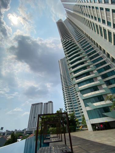 Grand Kamala Lagoon 2BR Full Furnished By Happy Room's