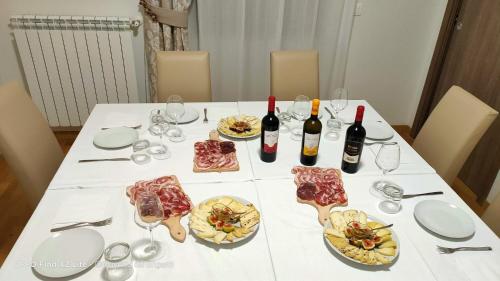 Ēdiens un dzērieni, Agriturismo Macchia dei briganti - b&b in Montefalcione