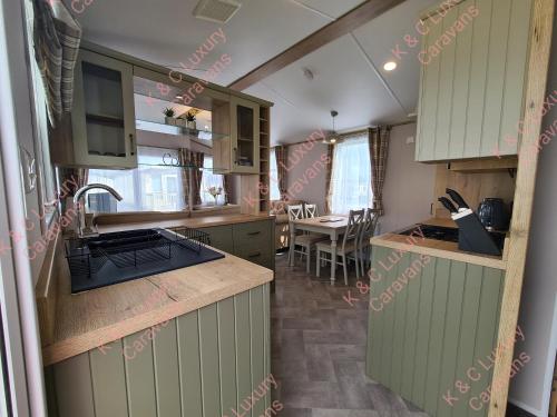 Stunning Platinum Caravan in Rhyl 2 mins to Beach gîte à louer Prenton Park