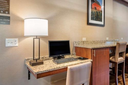 Comfort Inn La Porte