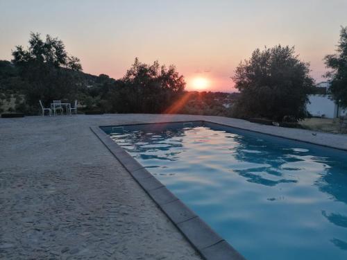 Басейн, ALENTEJO Mountain Vacation House in Кастело Де Віде