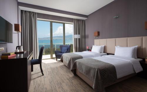 Primorie Grand Resort Hotel 4* - image 7