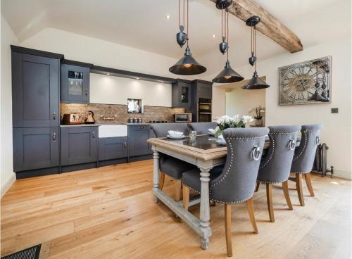 Deer View cottage in Salhouse