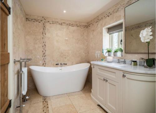 Deer View cottage in Salhouse