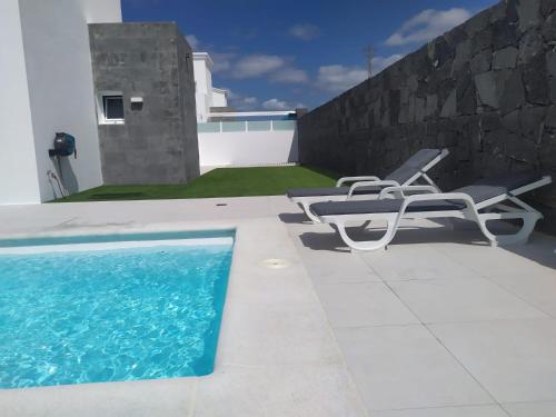 VILLA TRAFALGAR, magnifica casa en la costa ideal para familias que buscan tranquilidad