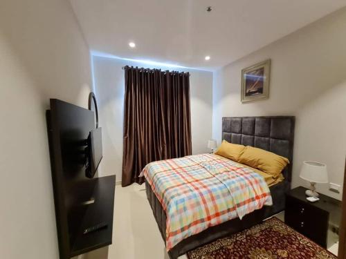 LUXURIOUS 2 BEDROOM SHORT-LET