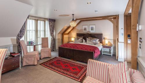 The Farmhouse Hotel and Restaurant in Saint Saviour