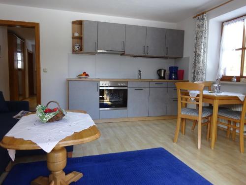 Ferienwohnungen Auhaus - image 8