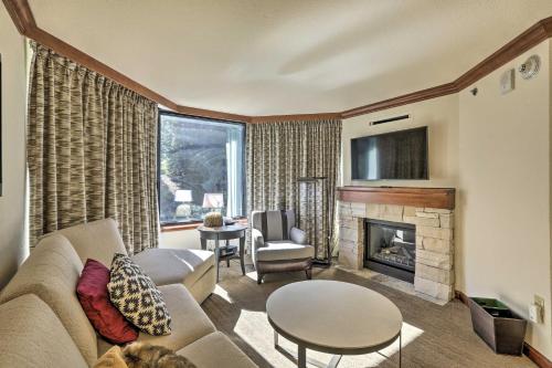 Ski-InandOut Squaw Valley Condo Year-Round Retreat! - Apartment - Olympic Valley