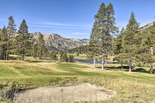 Ski-In and Out Squaw Valley Retreat Hike and Golf! - Apartment - Olympic Valley