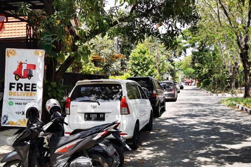 Dinnar Homestay Gayungan Syariah RedPartner – Surabaja, IL
