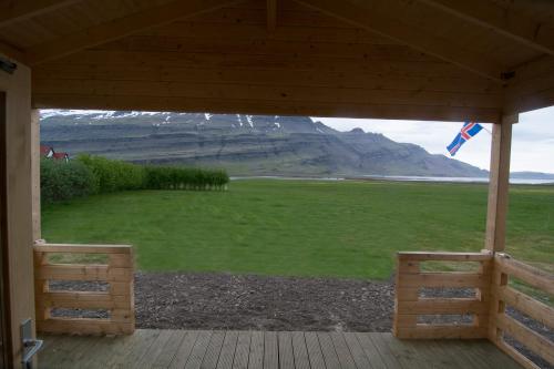 Bragdavellir Cottages - image 5