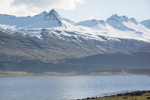Bragdavellir Cottages - image 2