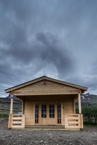 Bragdavellir Cottages - image 7