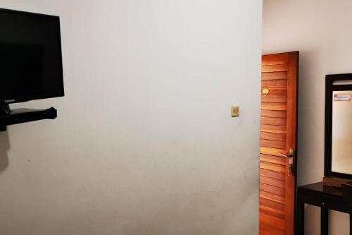 Dinnar Homestay Gayungan Syariah RedPartner – Surabaja, IL