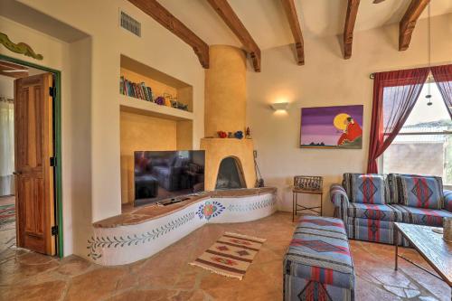 La Roca - Tucson Casita with Mtn View on 10 Acres! near Híds Pass