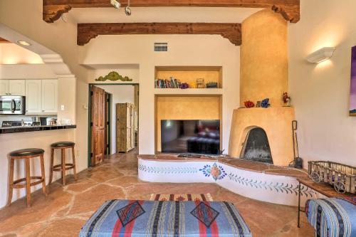 La Roca - Tucson Casita with Mtn View on 10 Acres! near Híds Pass
