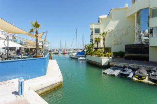 Studio in Puerto Marina - CT 154