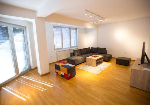 Three Bedroom Apartment Near City Center, Skopje (fotografie 3)