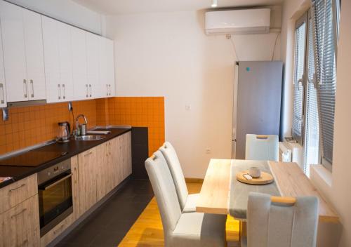Three Bedroom Apartment Near City Center, Skopje (fotografie 5)