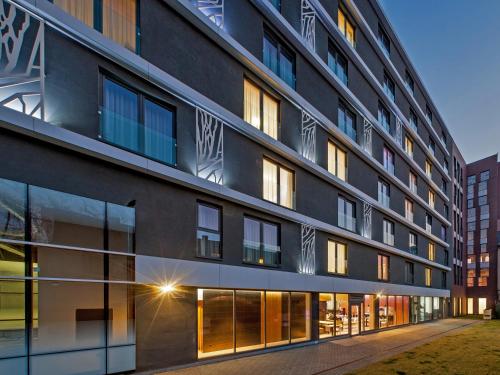 Entree, Hotel Invite in Wroclaw Suburbs