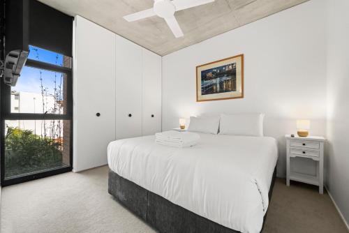 Premium Bondi Beach 2 Bedroom with Beach view and parking - image 14