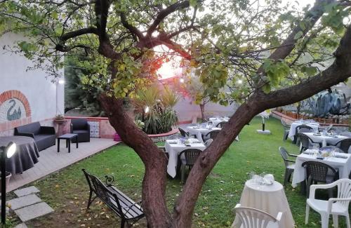 Ресторан, B&B Maison Villa Vittorio in Авелла