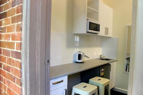 Kitchen, Falcon Lodge in North Sydney