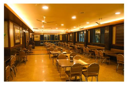 Hotel SR Tiruchendur