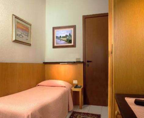 Giardino Hotel – Milan, DC