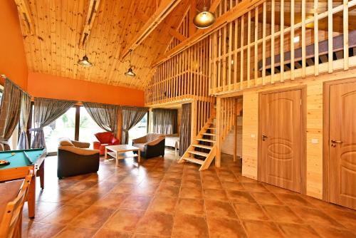 . Spacious Loft in the Nature