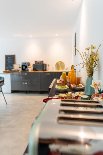 Food and beverages, VILLA MAGNOLIA in Saint-Eloi