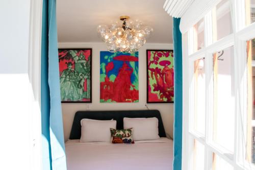 Room 12 image 2
