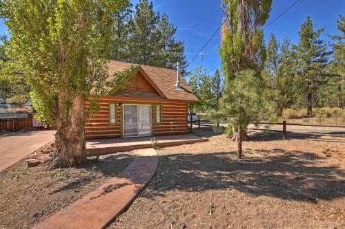 DoorMat Vacation Rentals - Brother Bear Cabin with free WIFI!