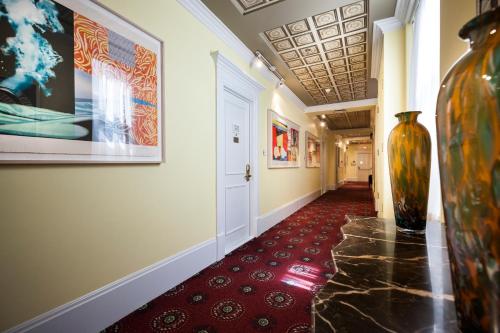 Facilities, LHotel in Old Montreal