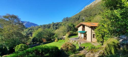  la llosa del valle, Pension in Llanes