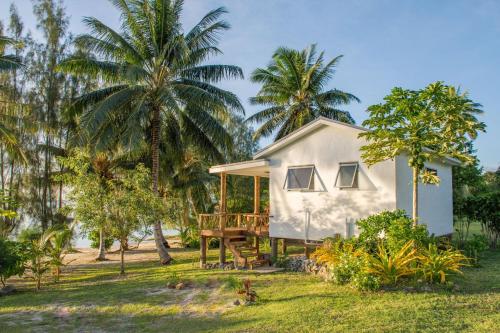 Widok z zewnątrz, Tai Marino Beach Bungalows in Aitutaki