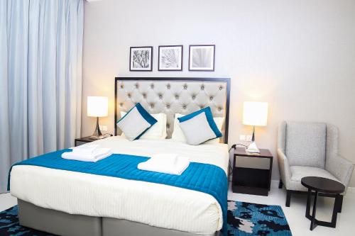 Signature Holiday Homes - Fully Funished Studio in Celestia Near Expo 2020
