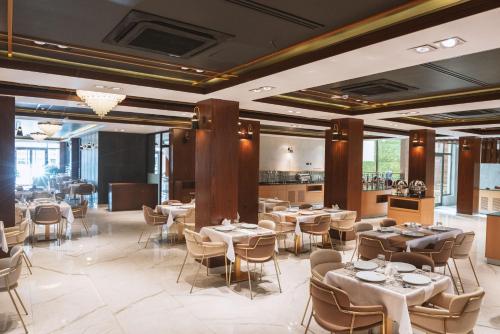 Restorāns, Noor Land Hotel in Baghdad