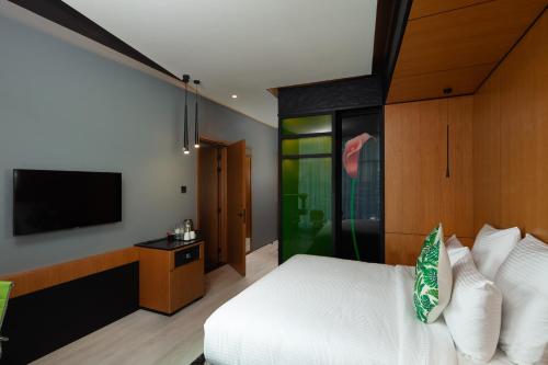 Al Khoory Sky Garden Hotel - image 3