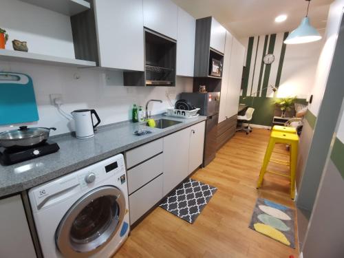 Kitchen, HIJAU Geniehome 2BR 99mbps WIFI UtropolisShah Alam in Shah Alam