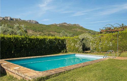 Amazing Home In La Acea De La Borrega With Outdoor Swimming Pool