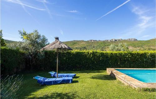 Amazing Home In La Acea De La Borrega With Outdoor Swimming Pool