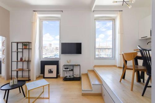 Le Rive Neuve Appart VxPort Vue Mer Clim 4 pers gîte à louer Marseille 07