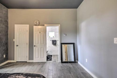 Rustic 4-Story Rooftop Spectacular Downtown View - image 14
