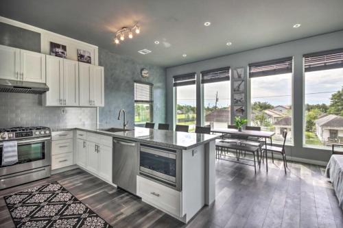 Rustic 4-Story Rooftop Spectacular Downtown View - image 13